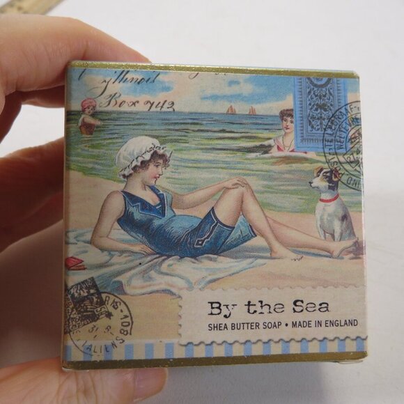 Vintage inspired soap plate & Shea Butter Soap By the Sea women & puppy dog - Picture 7 of 13